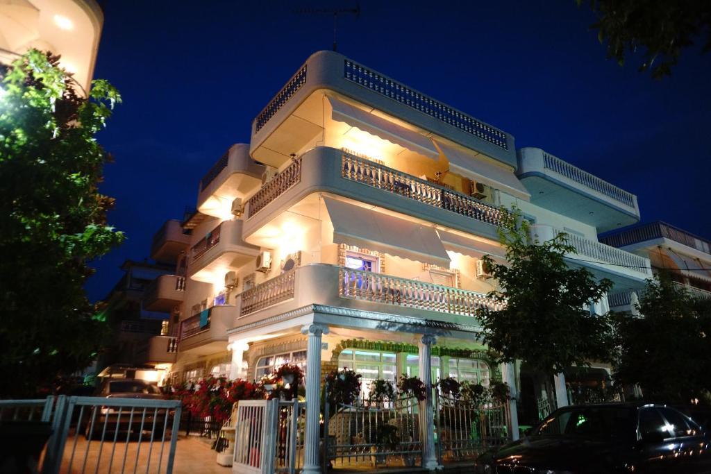 Blue Dream Hotel Olympiaki Akti Exterior photo
